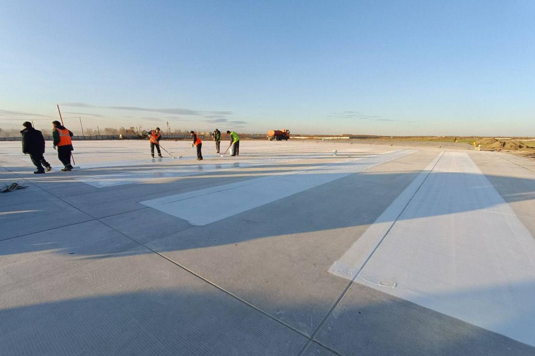 В аэропорту Якутск завершена реконструкция взлетно-посадочной полосы